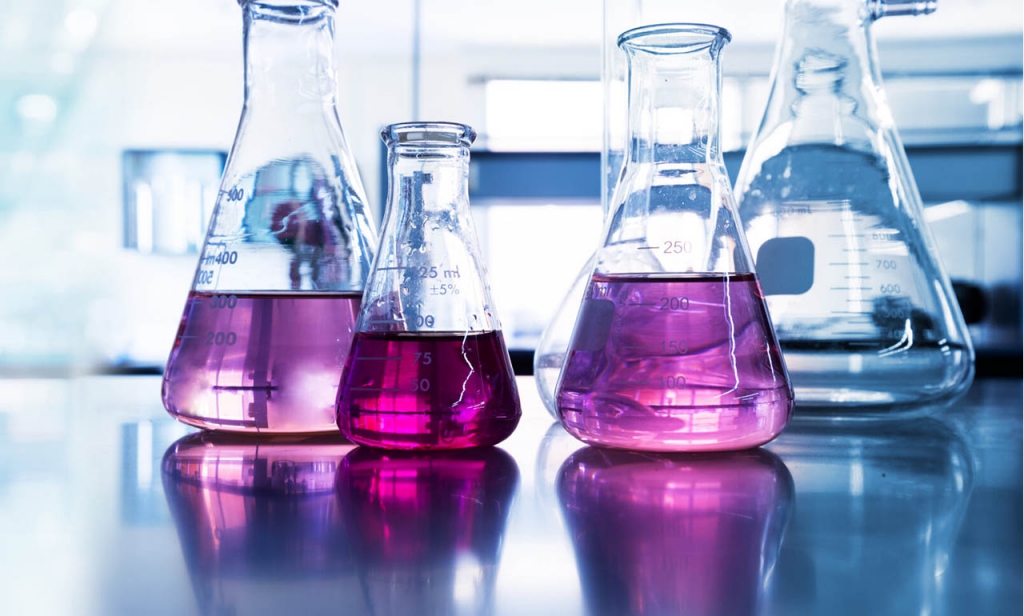 آزمایش کنترل کیفیت پارامترهای انواع افزودنی‌های بتن — روش، شرح آزمون، مزایا، کاربردها، استانداردها 