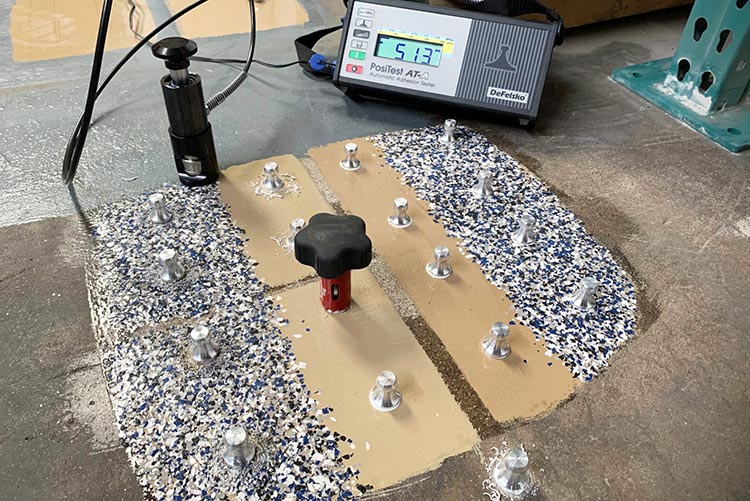 آزمایش کنترل کیفیت رنگ و کفپوش اپوکسی و پلی‌یورتان