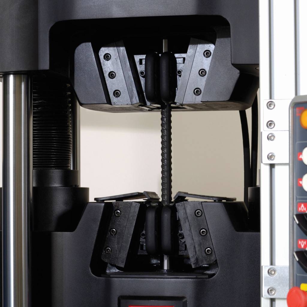 آزمایش مقاومت کششی و مدول الاستیسیته میلگرد — روش، شرح آزمون، مزایا، کاربردها و استانداردها